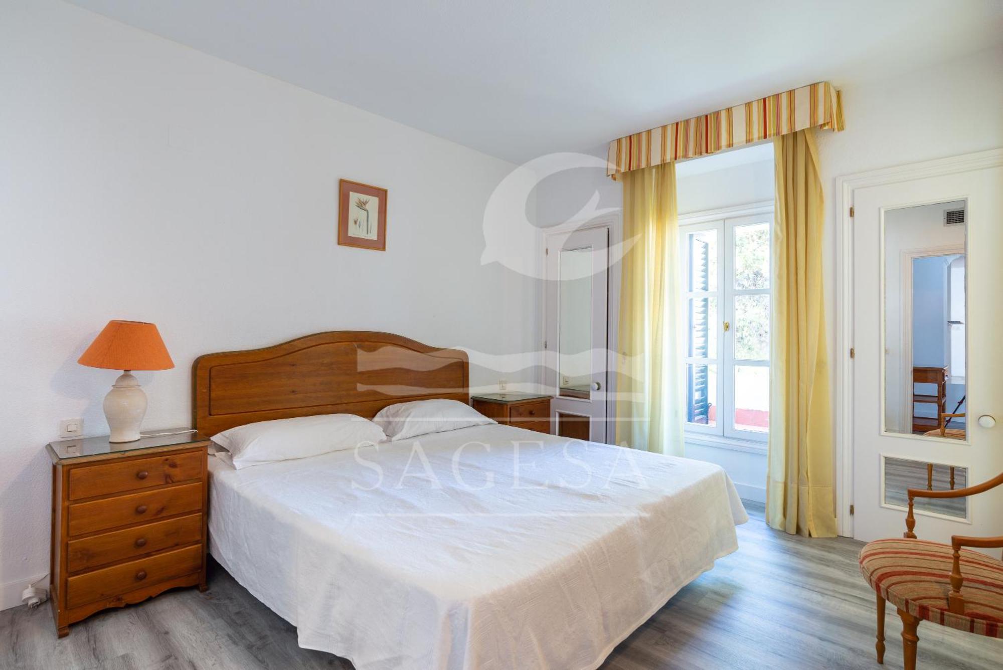 1015 - Jardines Golondrinas - Three Bedrooms Apartment Lake View *
