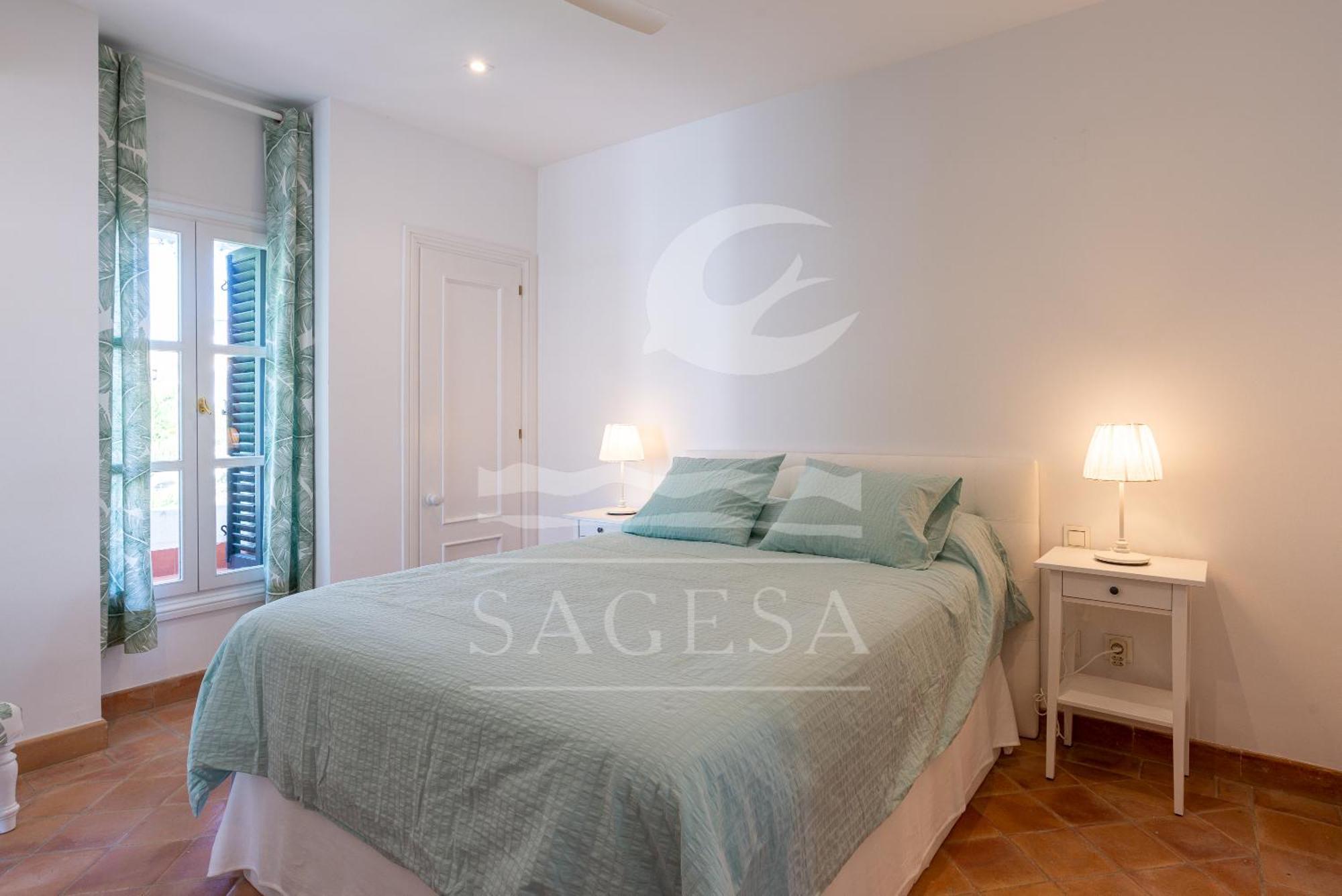 1015 - Jardines Golondrinas - Three Bedrooms Apartment Lake View