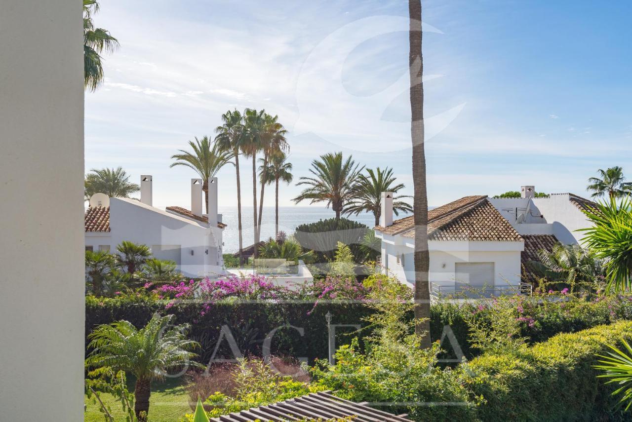 Jardines De Las Golondrinas